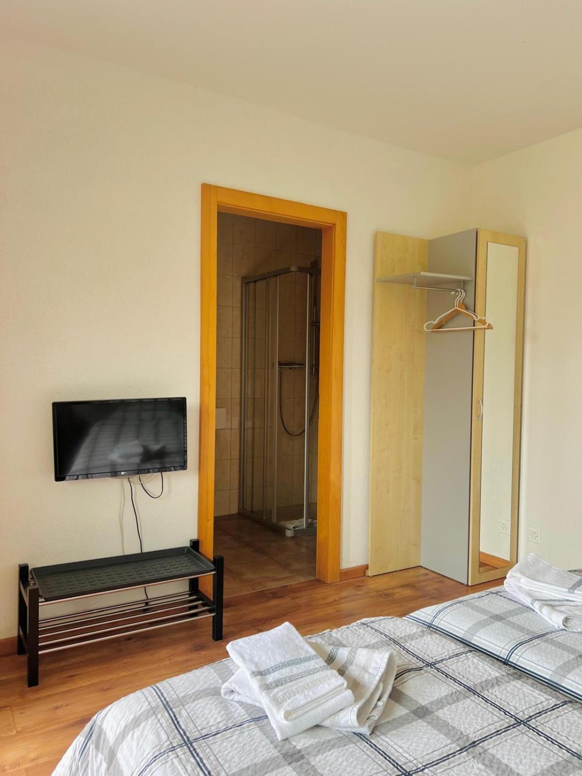 La Tzoum'Hostel Ла-Тзумаз Екстер'єр фото