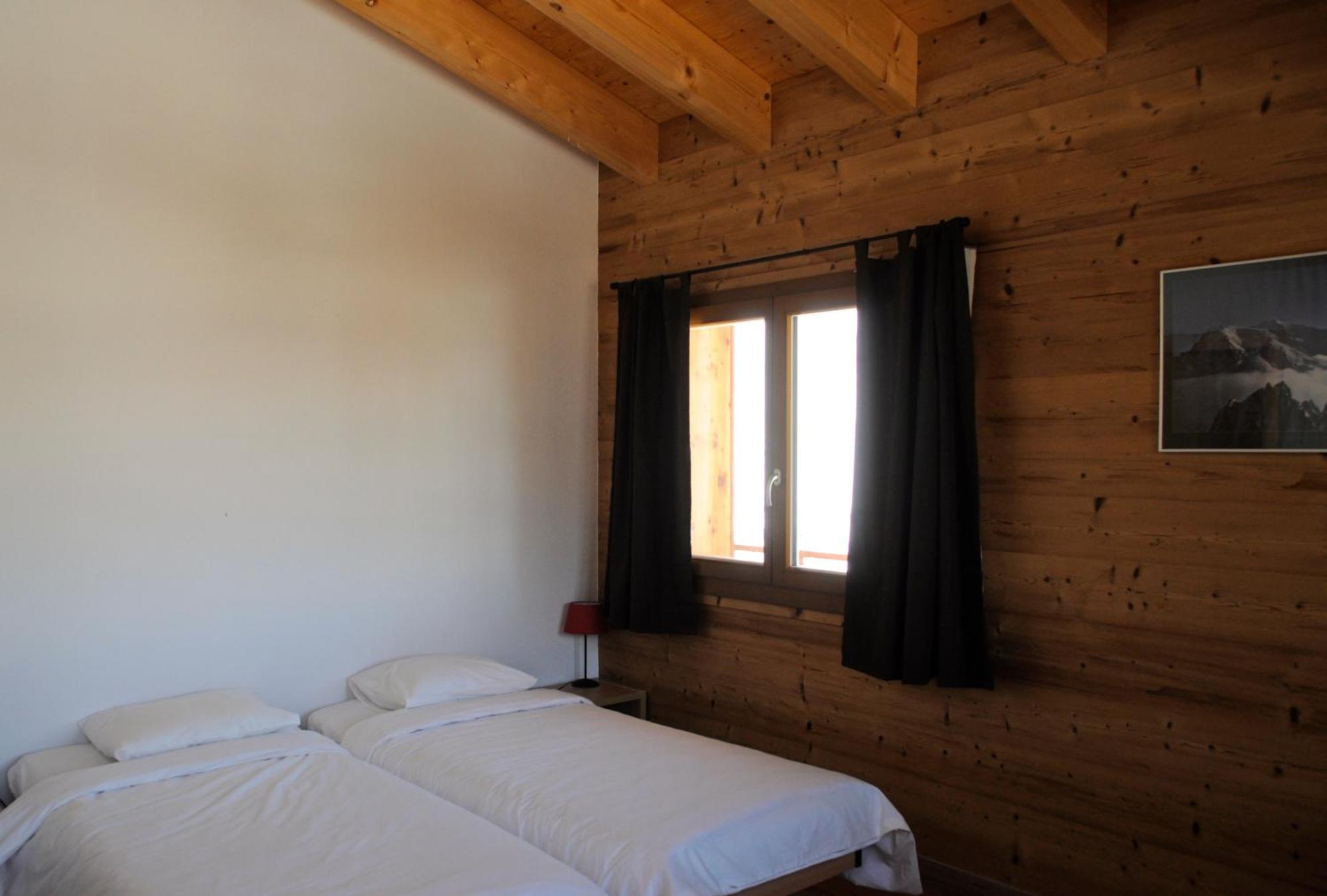 La Tzoum'Hostel Ла-Тзумаз Екстер'єр фото